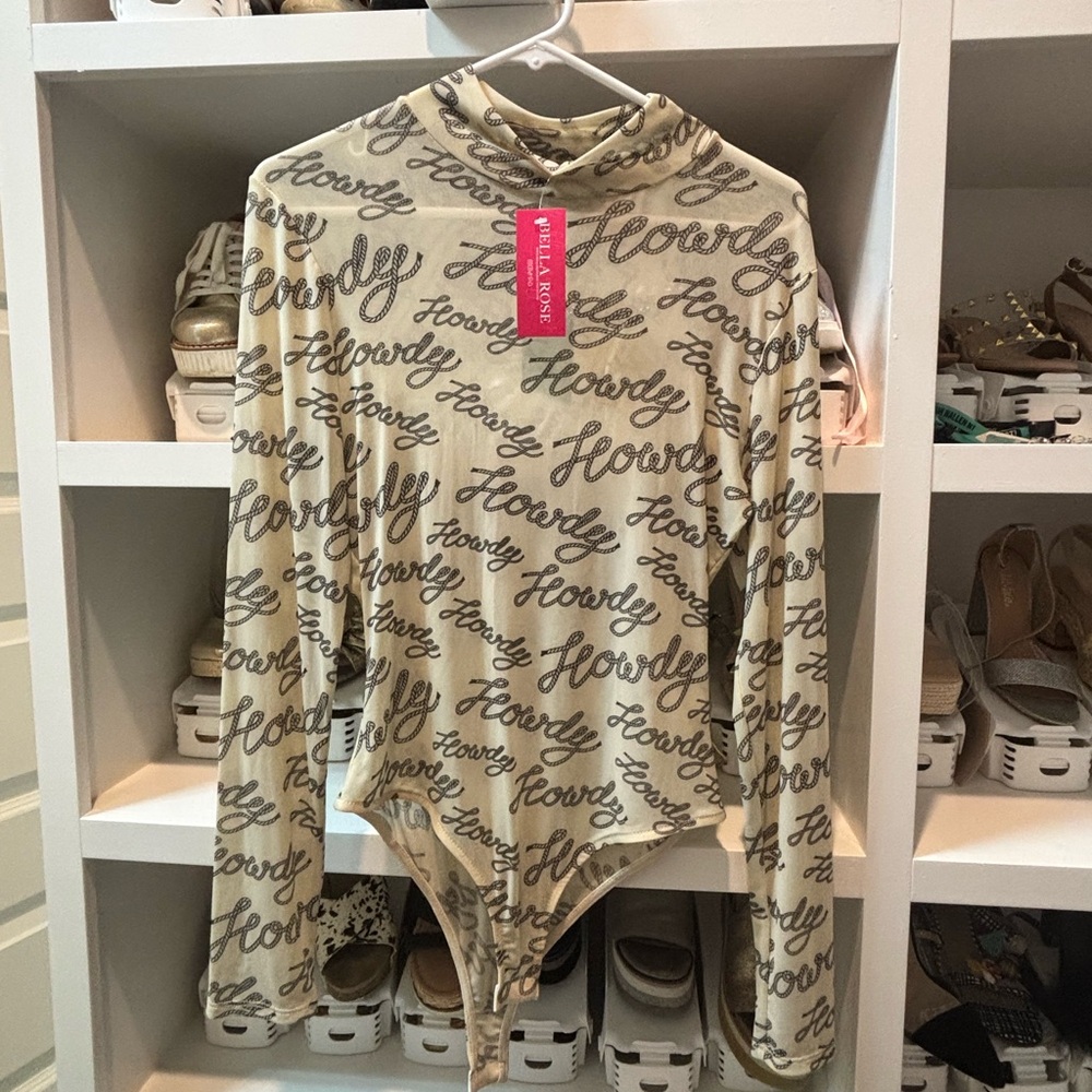 Hello Molly Beige 'Howdy' Script Long Sleeve Bodysuit